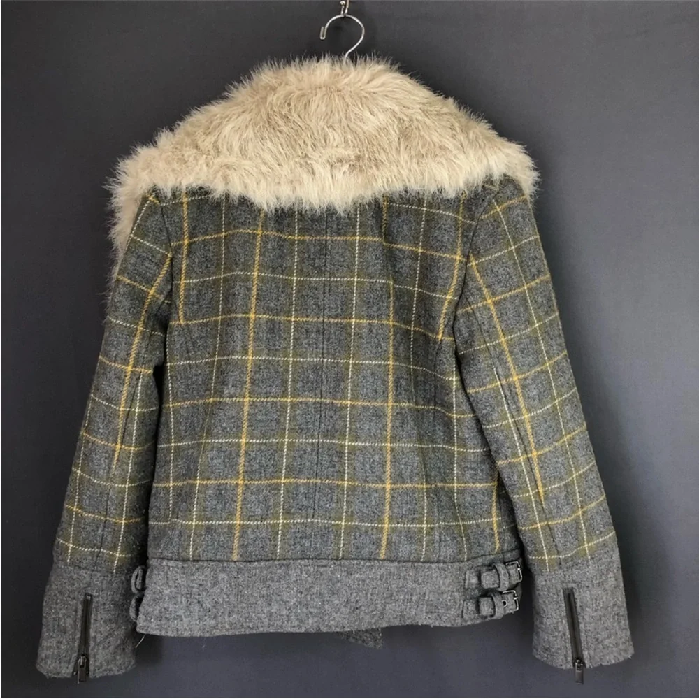 Banana Republic Gray Plaid Jacket with Faux Fur Collar | M Petite - Picture 6 of 15